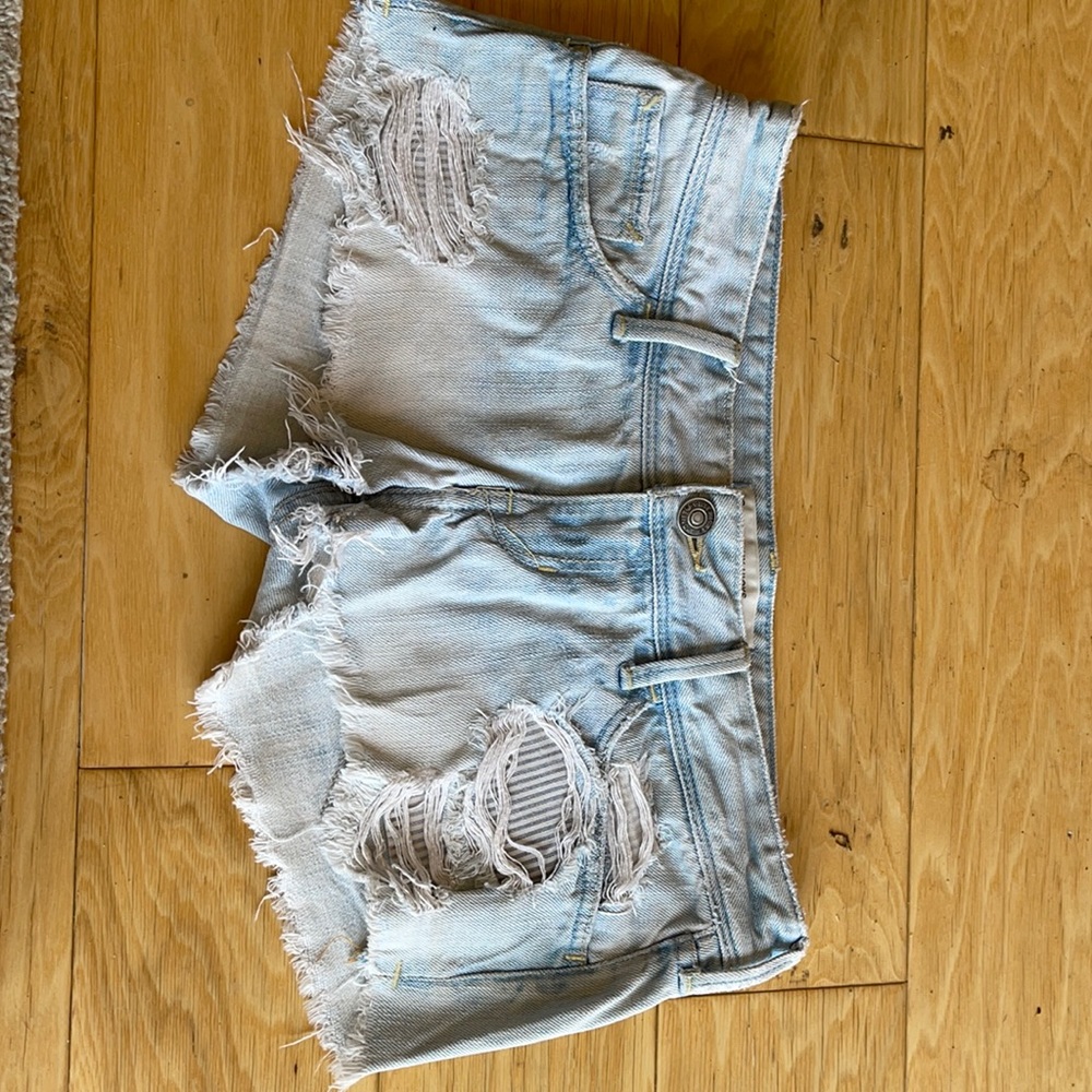 Gilly hicks very short low rise Jean shorts